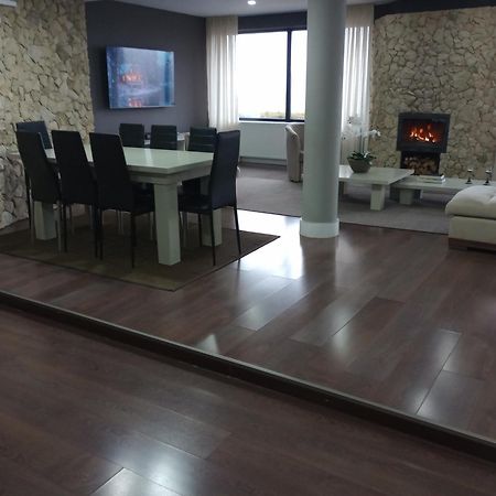 Vila Gosen Sard Ngoại thất bức ảnh