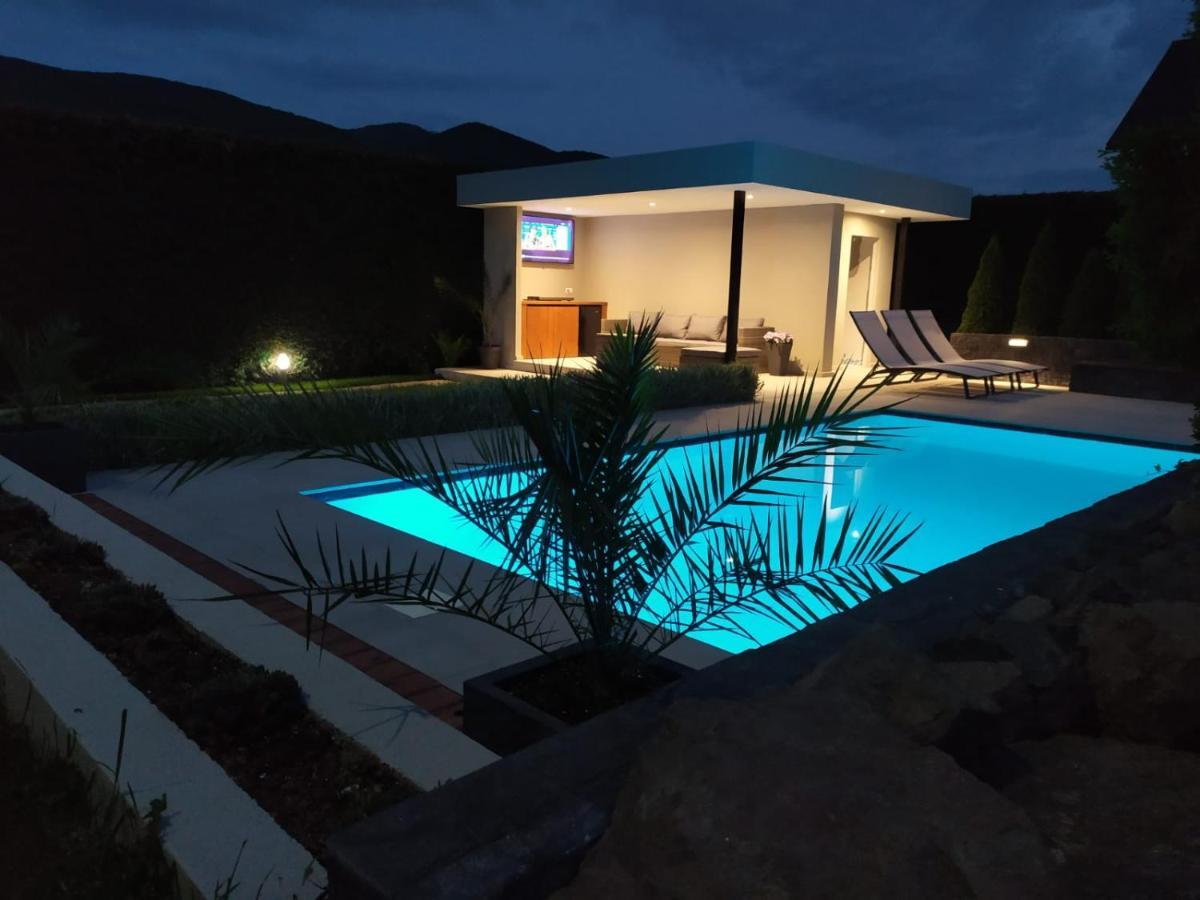 Vila Gosen Sard Ngoại thất bức ảnh